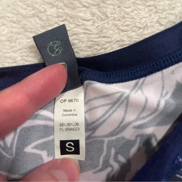 Maaji Swimwear Boa Noite Tropical Floral Long Sleeve Rash Guard Size Small - Picture 4 of 7